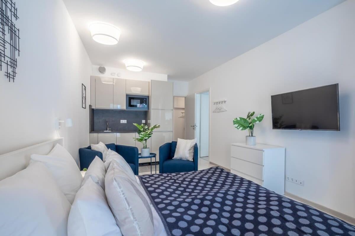 Modern Apt In Authentic Central Area Budapest Bagian luar foto