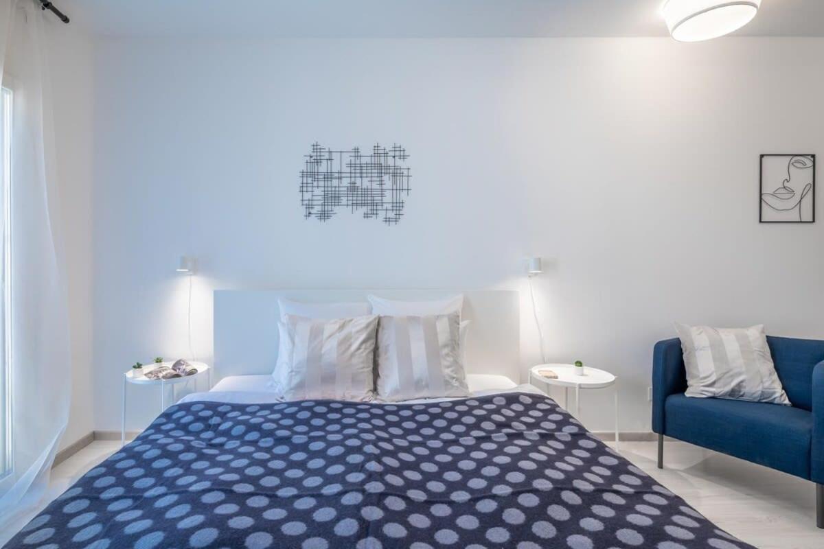 Modern Apt In Authentic Central Area Budapest Bagian luar foto